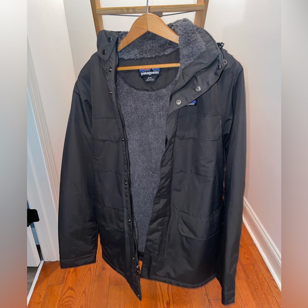 PATAGONIA ISTHMUS FLEECE LINED PARKA MEN'S medium